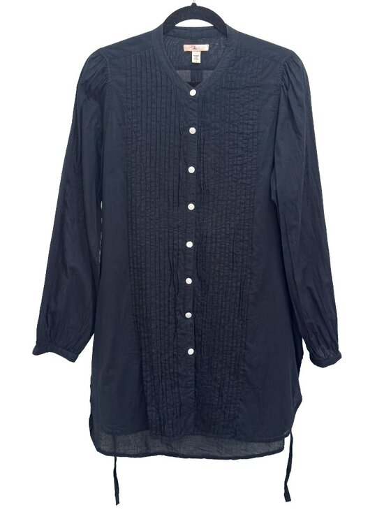 Lux Tops - Lux Women’s Large Black Pleated Detail Button Down Shirt